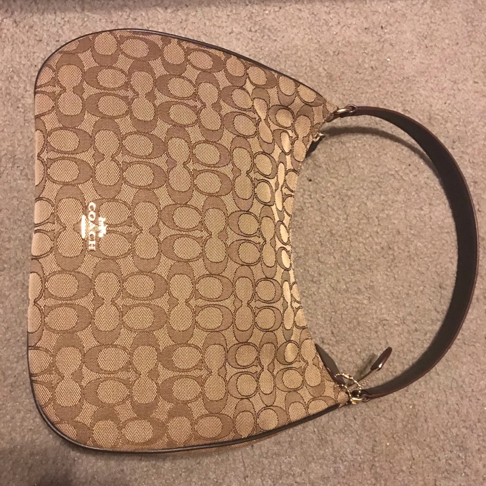 NWT coach purse. Tan and brown.